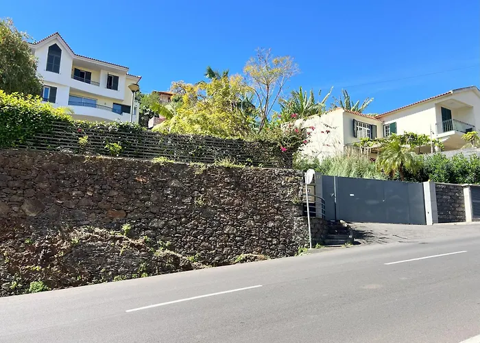 Sun Hills Panoramic Views *