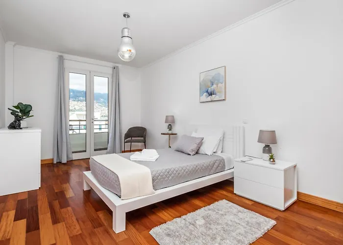 Sun Hills Panoramic Views *