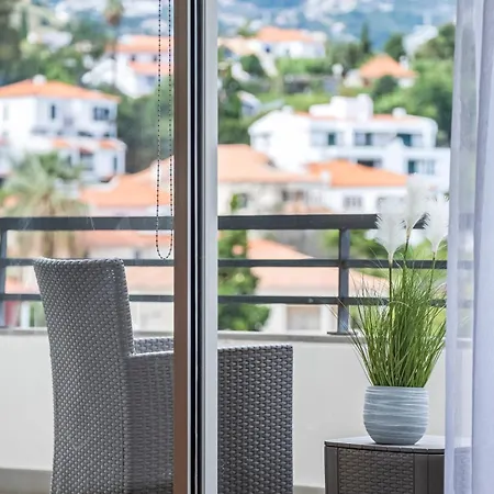 Sun Hills Panoramic Views * Funchal (Madeira)