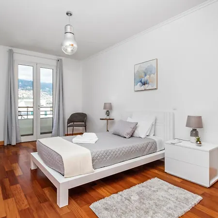 Sun Hills Panoramic Views *