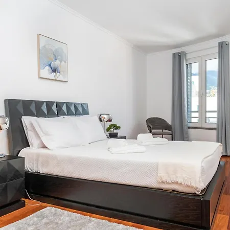 Sun Hills Panoramic Views * Funchal (Madeira)