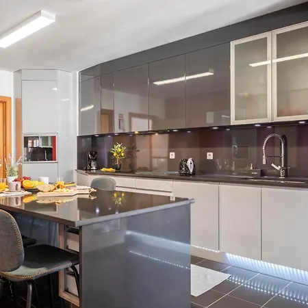 Sun Hills Panoramic Views Funchal (Madeira)